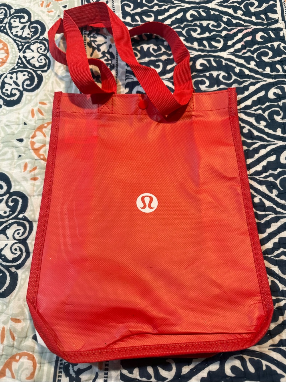 lululemon athletica Bright Red Tote with Center Logo.  Size small.